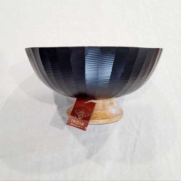 Table Decor - Picture 4 of 8